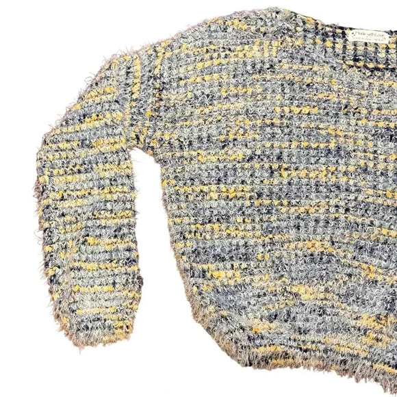 New Made with Love Lush Soft Fuzzy Blue Yellow Multi Color Sweater Women’s M - Picture 3 of 10